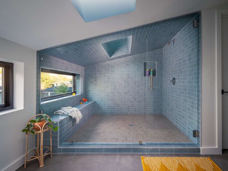 10 Portland Bathrooms With Bold Baby-Blue Touches That Feel Serene - Decor Hint Skylight Blue Ceiling