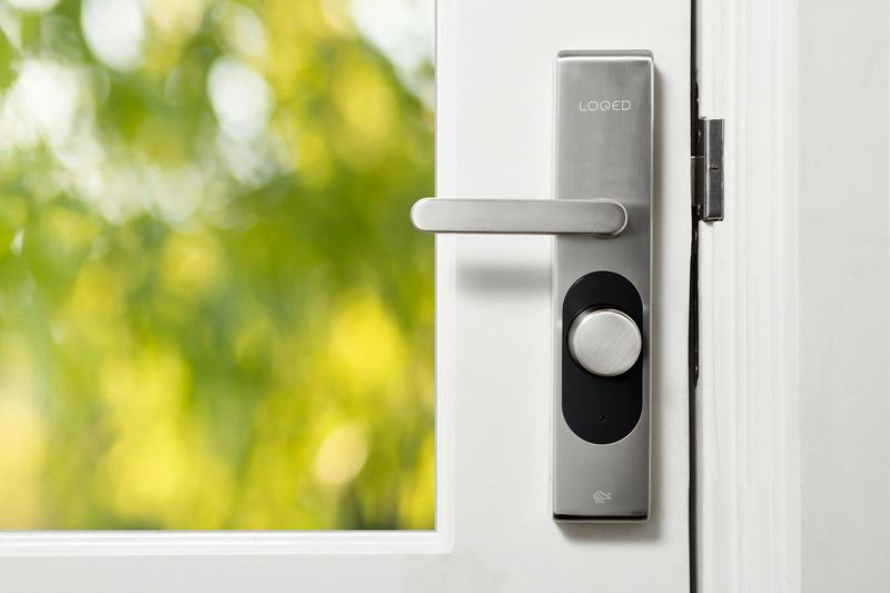 18 Home Upgrades That Could Make A Big Impression For Less - Decor Hint New Doorknobs: Small detail, big impact