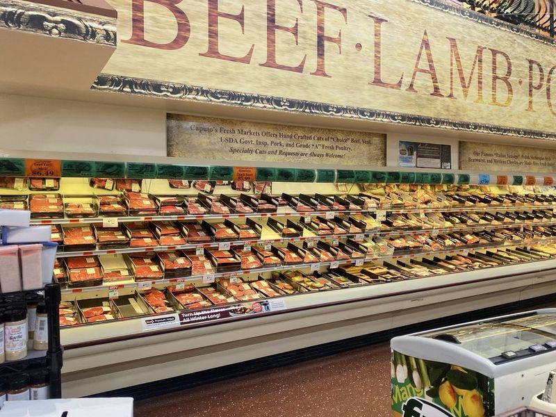 Caputo's Fresh Markets – Elmwood Park: Old-World Italian Tradition