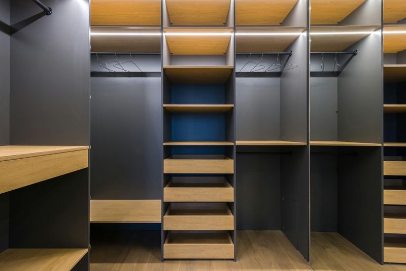Open Closet Concept