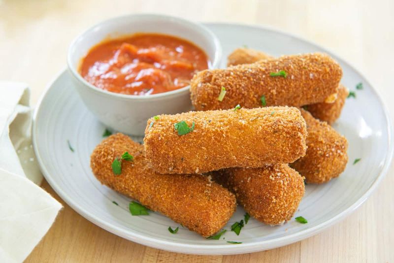 15 Frozen Foods To Avoid For Better Health, Says California Nutritionists - Decor Hint Breaded Mozzarella Sticks