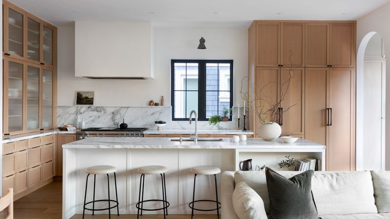 Modern Hardware And Fixtures