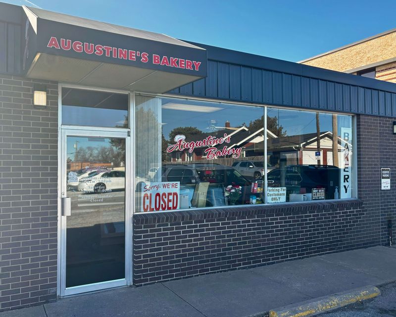 Augustine's Bakery – Hays