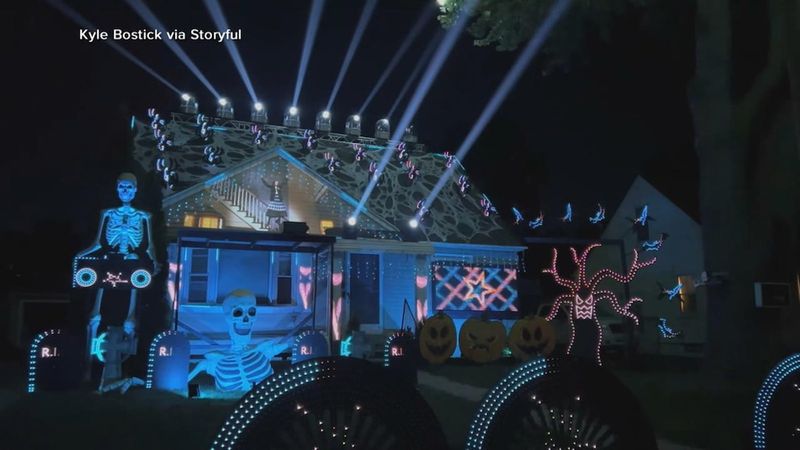 Beetlejuice Light Show