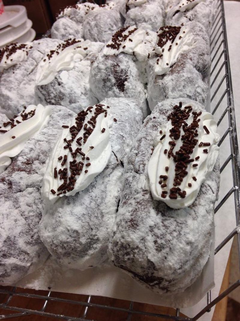 Kane's Donuts: Cannoli-Donut Hybrid Heaven