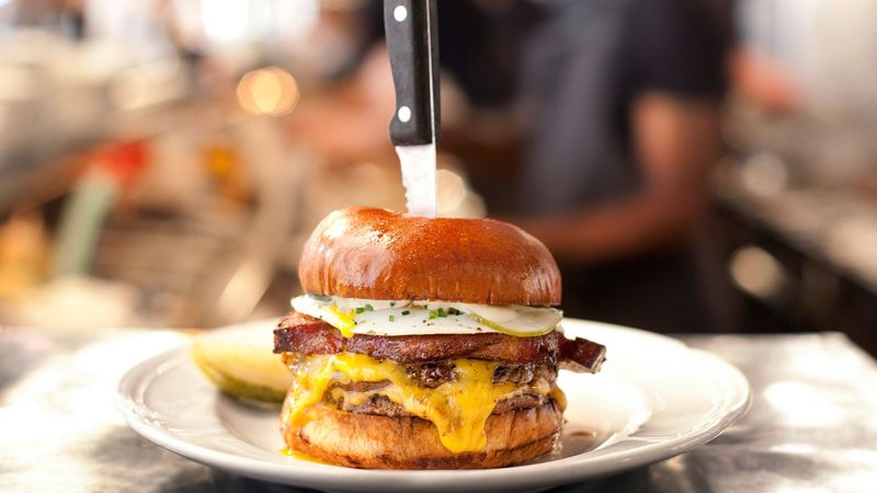 12 Must-Try Chicago Restaurants That Deserve The Buzz - Decor Hint Au Cheval