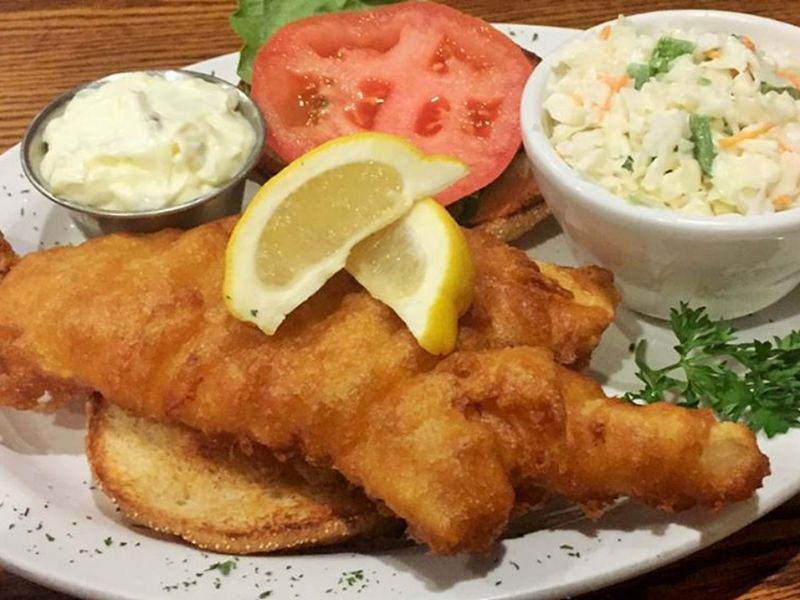 12 Iowa Buffets Where Fried Chicken Still Tastes Like Grandma's - Decor Hint Breitbach's Country Dining – Balltown