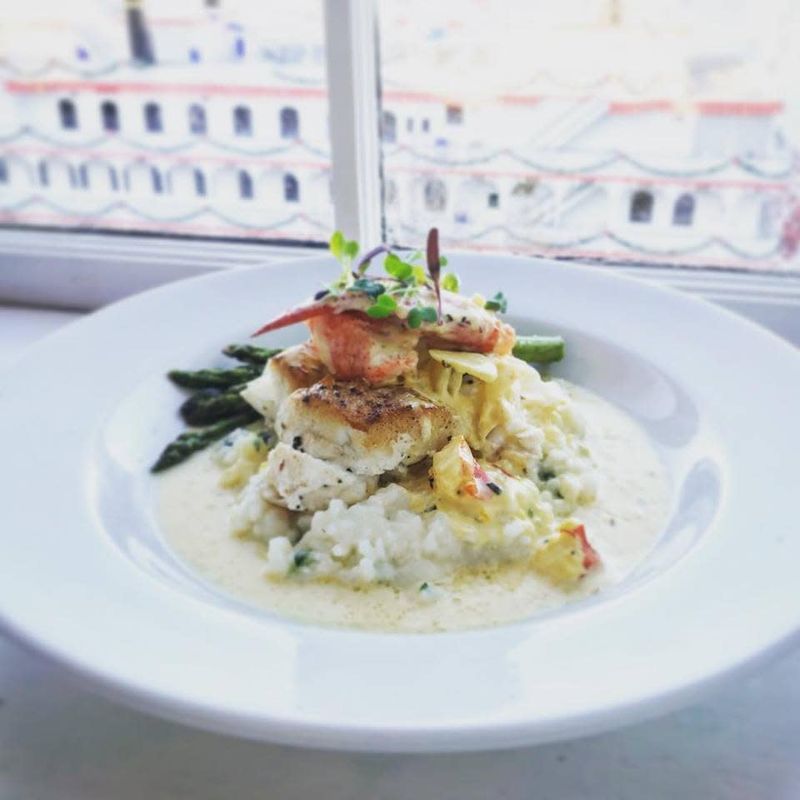 10 Savannah Eateries That Could Capture The Spirit Of Summer With Boils - Decor Hint Vic's on the River – Elegant Riverside Feasting