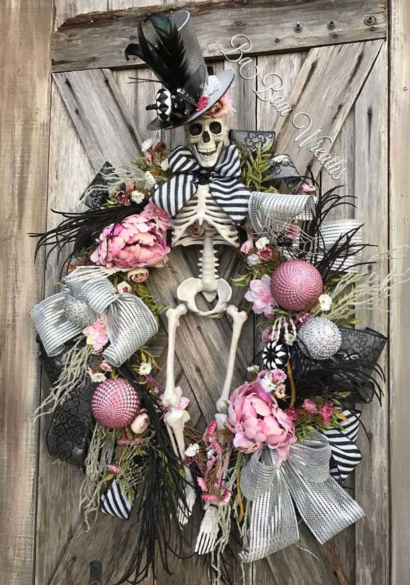 Gothic Skull Door Swag
