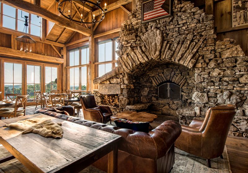 Rustic Ozark Mountain Retreat