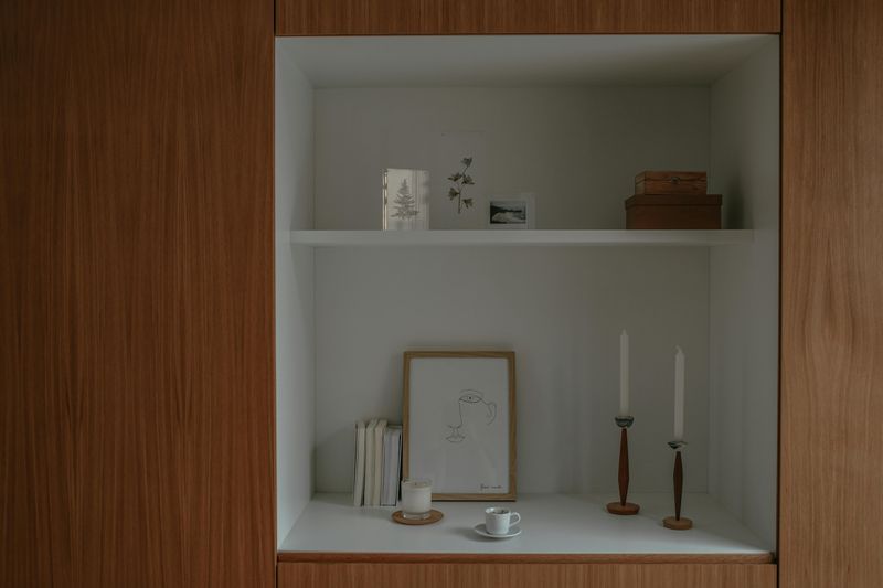 Highlights Other Decor Through Contrast
