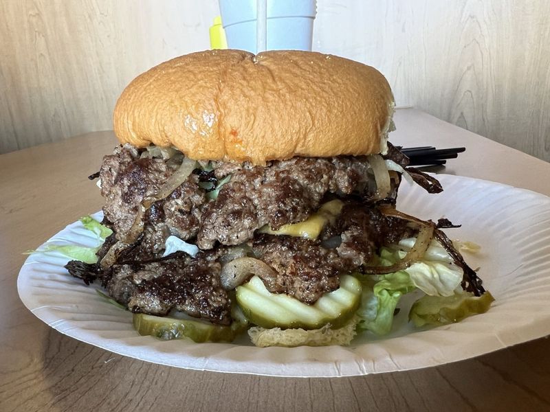 Ray's Drive Inn – Curbside Classics Since 1962