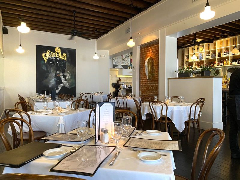 9 Legendary Cajun & Creole Restaurants In Louisiana Worth The Drive - Decor Hint Annunciation – New Orleans