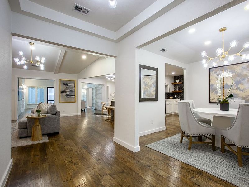 10 Dallas Ranch Homes With Family-Friendly Layouts - Decor Hint Town Bluff's Entertainer's Paradise