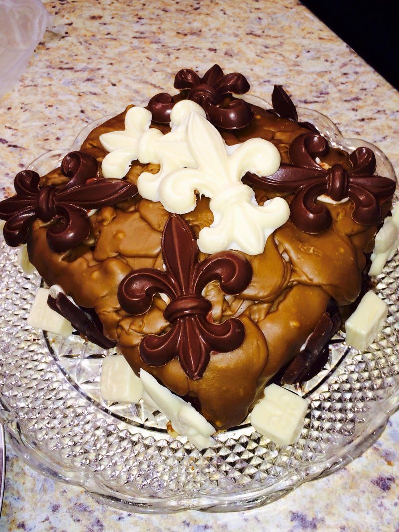 Spooky Brownie Bites That Louisiana Moms Bake For School Events - Decor Hint Fleur-de-Lis Ghost Brownies