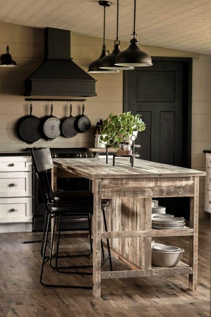 Indiana Farmhouses With Kitchens That Taste Like Home - Decor Hint Orchard View's Farm-to-Table Island