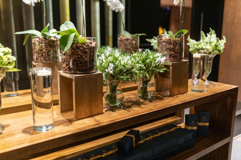 15 Wooden Pallet Upcycling Ideas That Could Be Worth Considering - Decor Hint Backyard Bar & BBQ Counter