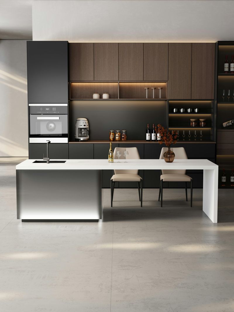 Two-Tone Cabinets