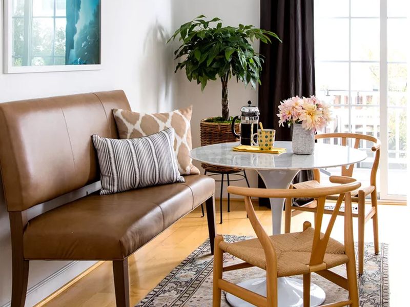 Café Corners With A Vintage Twist