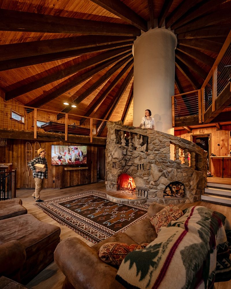 Bunkhouse Gathering Rooms