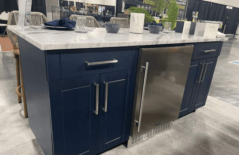 Florida Outdoor Kitchens That Survive Heat And Storms - Decor Hint Ventilated Cabinetry With Composite Materials