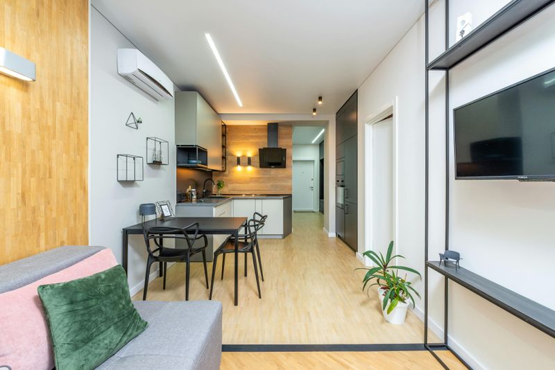 17 Ways New Floors Could Give Every Room A Boost - Decor Hint Using light-colored laminate