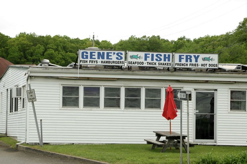 Gene's Fish Fry (East Greenbush)