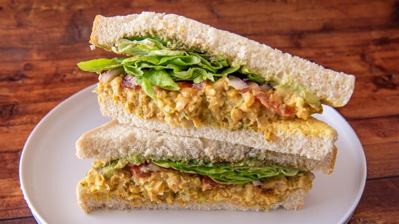 Brown Dog Deli – Charleston
