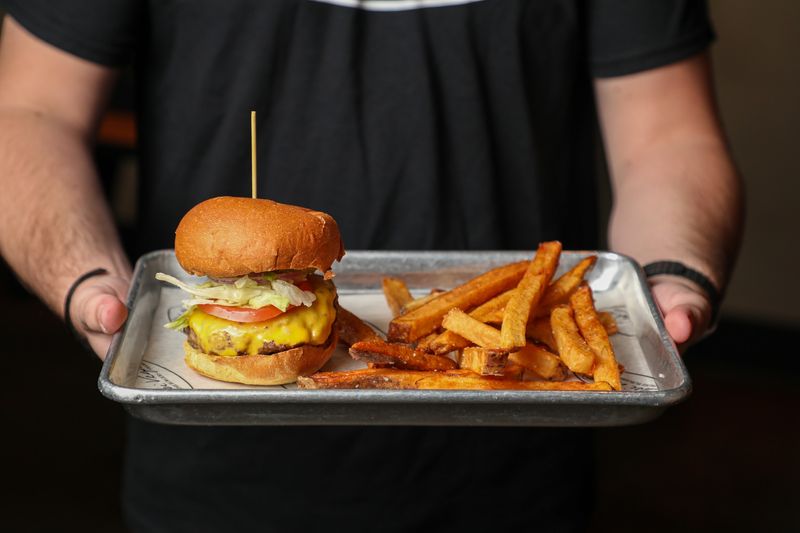 Desi Vega's Prime Burger & Po'Boys