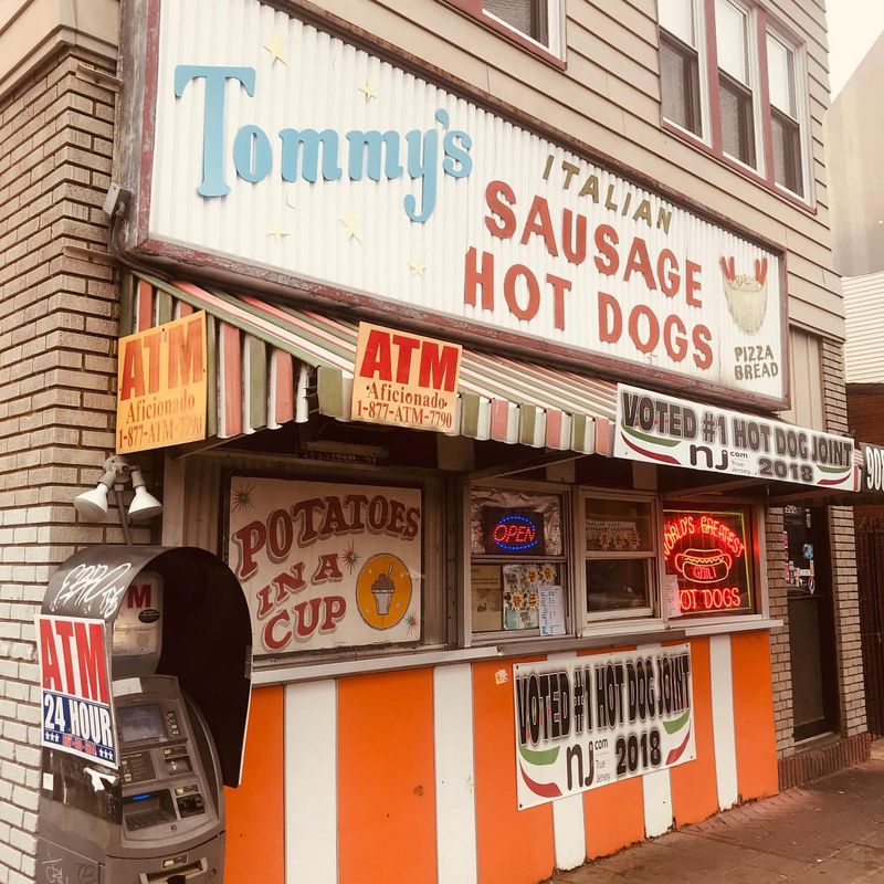 Tommy's Italian Sausage, Elizabeth