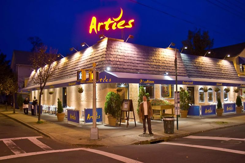 Artie's Steak & Seafood: The Bronx's Answer To Manhattan Steakhouse Prices