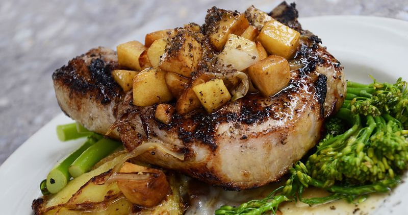 10 Overhyped NC Steakhouses That Draw Crowds (Just Not Locals) - Decor Hint Davison's Steaks – Sanford: Highway Robbery with A Side of Gravy