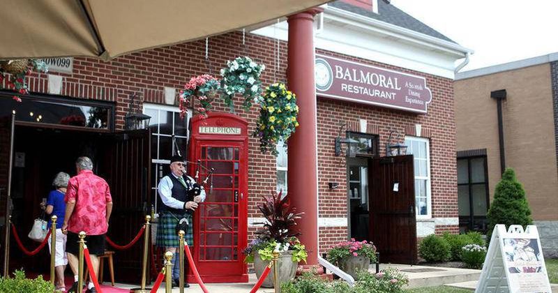 11 Classic Illinois Restaurants Seniors Can't Get Enough Of - Decor Hint Balmoral Restaurant