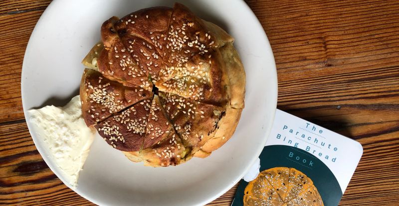 12 Must-Try Chicago Restaurants That Deserve The Buzz - Decor Hint Parachute