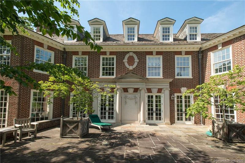 12 Greenwich Estates With Timeless Old-World Elegance - Decor Hint North Maple Avenue Georgian: Mark Cunningham's Vision