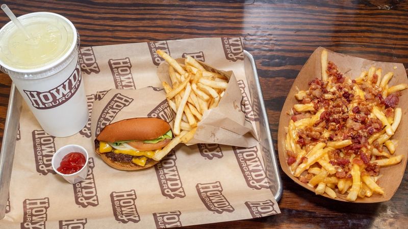 Howdy Burger – Cowboy-Sized Satisfaction