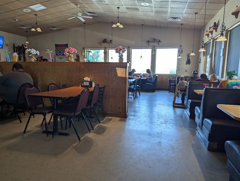 Rolling Hills Restaurant (Mandan, ND)
