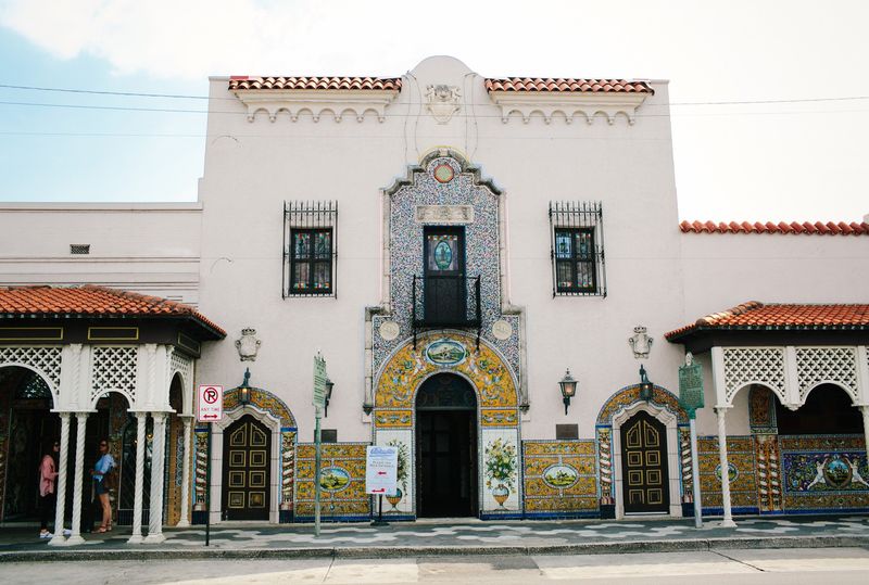 13 Authentic Cuban Restaurants To Try In Florida - Decor Hint Columbia Restaurant – Tampa (Ybor City)