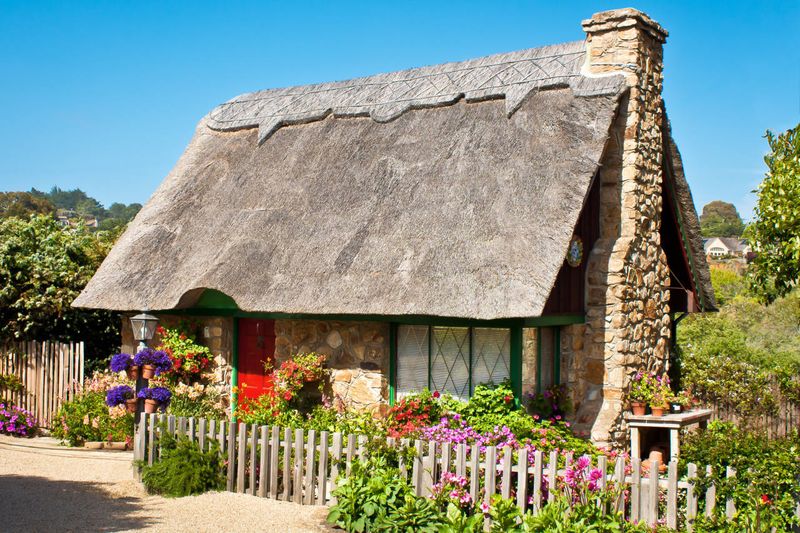 8 California Beach Houses That Capture Classic Coastal Living - Decor Hint Carmel-By-The-Sea Storybook Cottage