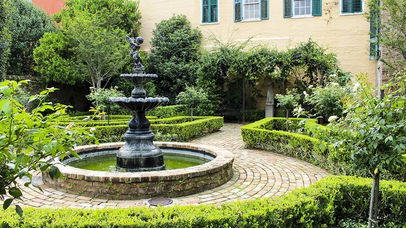 12 Louisiana Creole Cottages With Storybook Details - Decor Hint Beauregard-Keyes House: Literary Legacy