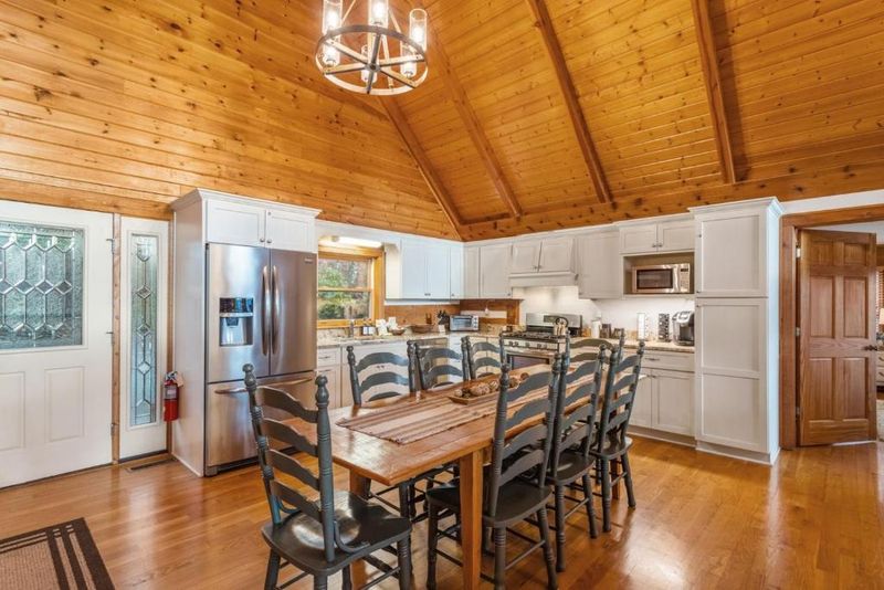 10 Kitchens In North Carolina That Might Remind You Of A Fairytale Cottage - Decor Hint Banner Elk Cabin Kitchen