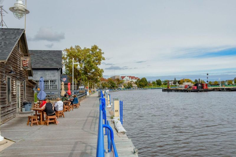 8 Wisconsin Fish Fries That Define Midwest Tradition - Decor Hint Harborside Fish Market