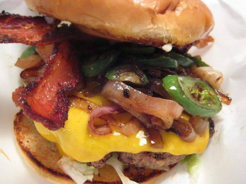 14 Must-Try Texas Burgers That Made Food History - Decor Hint Maple & Motor's Half-Pound Masterpiece