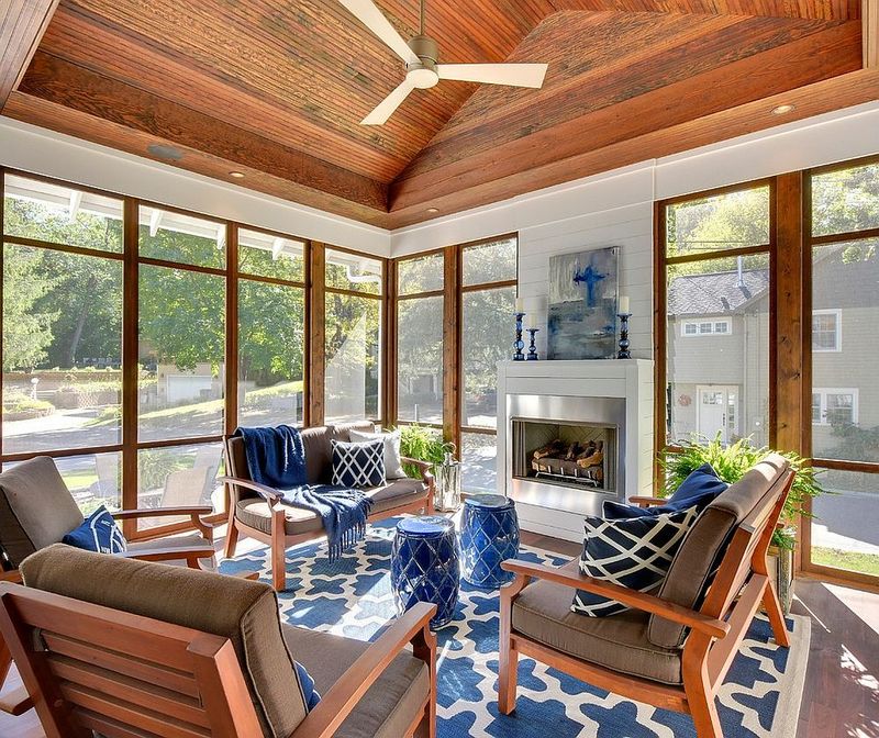 Maine Coastal Cottages With Interiors That Smell Like Summer - Decor Hint Cedar-Lined Sunrooms