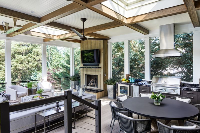 7 Authentic Texas Ranch Kitchens That Stand The Test Of Time - Decor Hint Porch-Connected Cookspaces