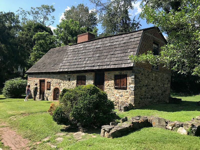 12 Pennsylvania Colonial Homes With Details That Still Inspire - Decor Hint Caleb Pusey House – Upland (1683)