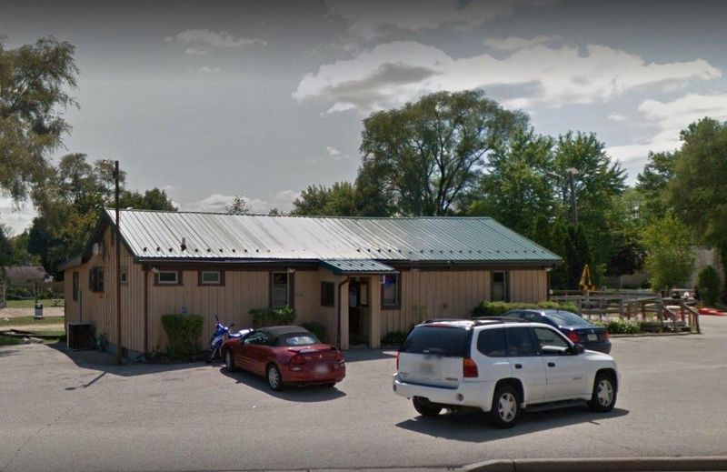 The Blue Roadhouse: Elkhorn's Rural Retreat
