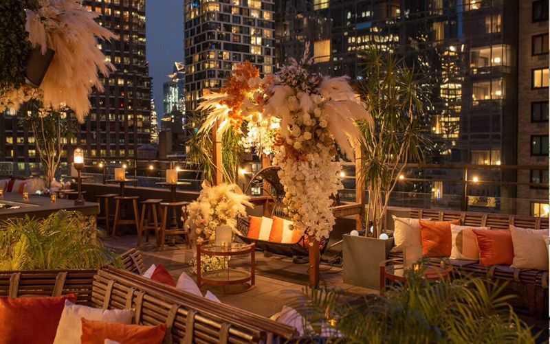 PHD Terrace At Dream Midtown