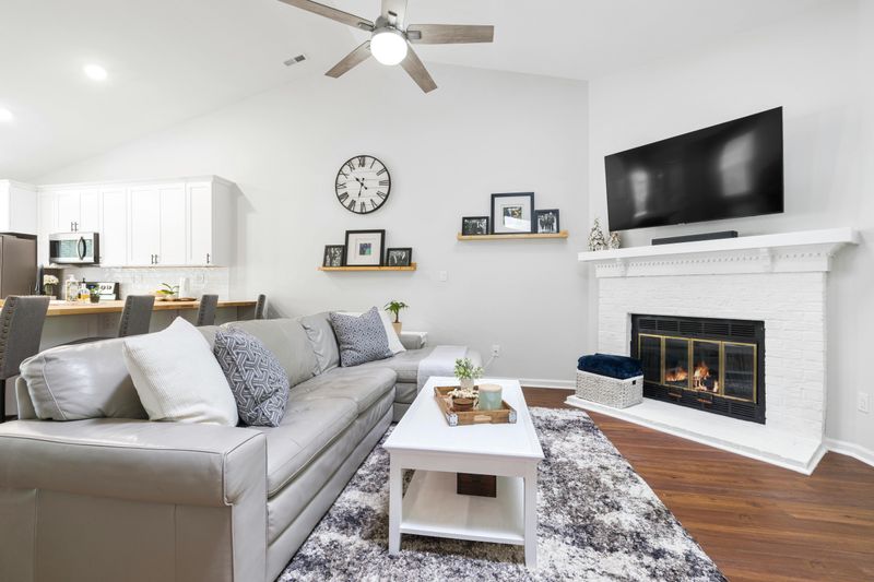 13 Things I Stopped Displaying That Made My Home Feel Calmer - Decor Hint Excess Throw Pillows