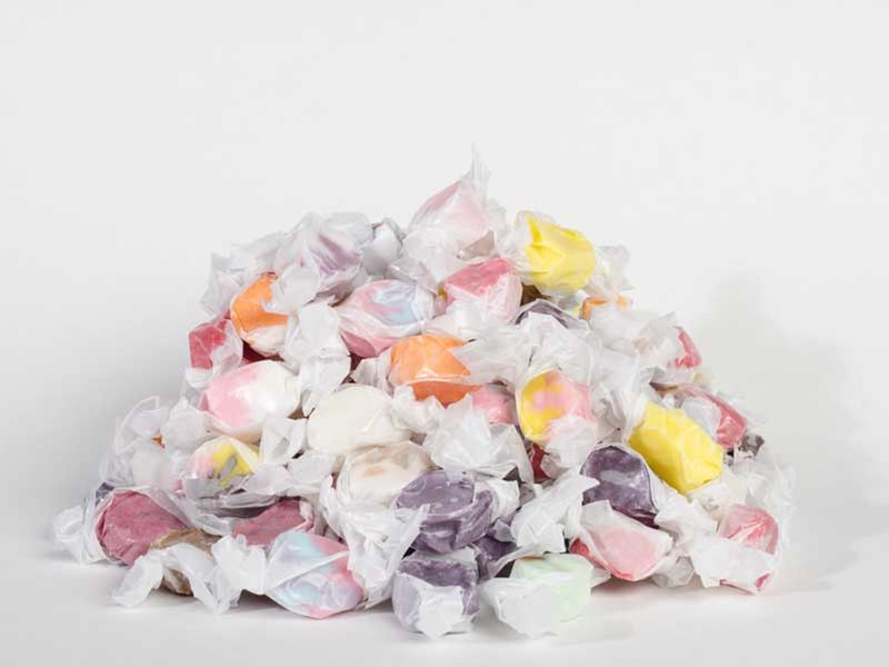 8 Nostalgic Ohio Candies That Take You Back In Time - Decor Hint Toledo's Taffy Treats